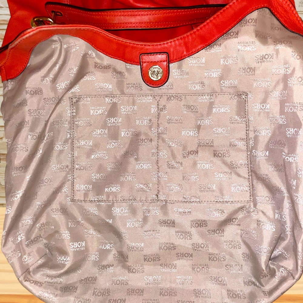 Michael Kors Lillie Shoulder Bag - Mandarin - Picture 9 of 11